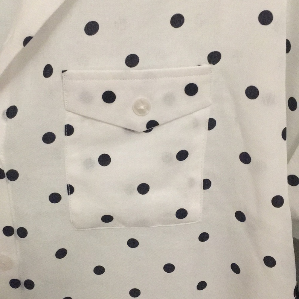 New!! White polka dot blouse - Picture 3 of 4